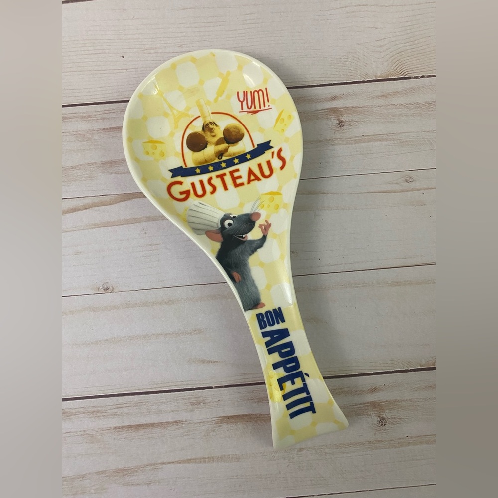 Disney Pixar Ratatouille Bon Appetit Ceramic Spoon Rest Holder Gusteau’s Yum!